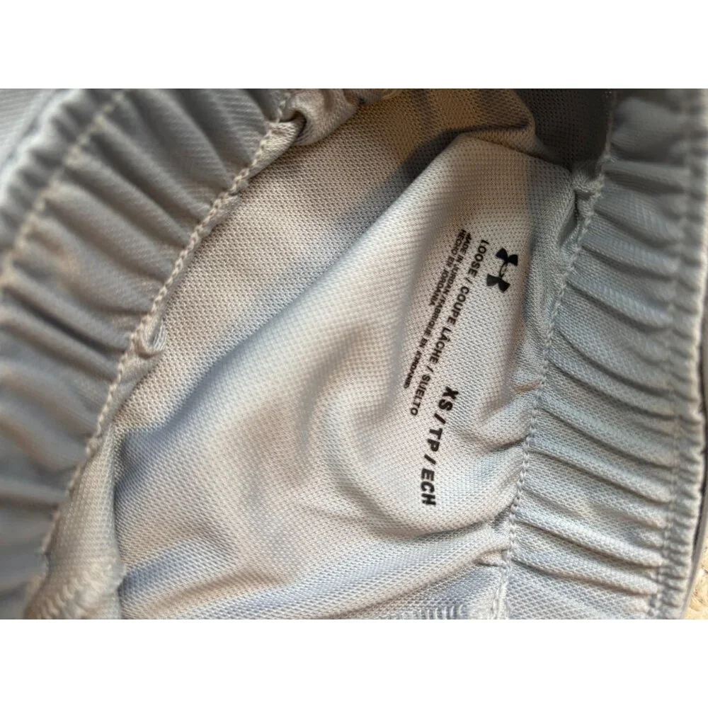 2 Under Armour  Women's Shorts Gray and Black Size XS - Picture 11 of 12